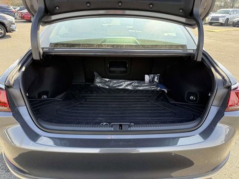 Used 2024 Lexus ES 250 w/ Premium Package image 27