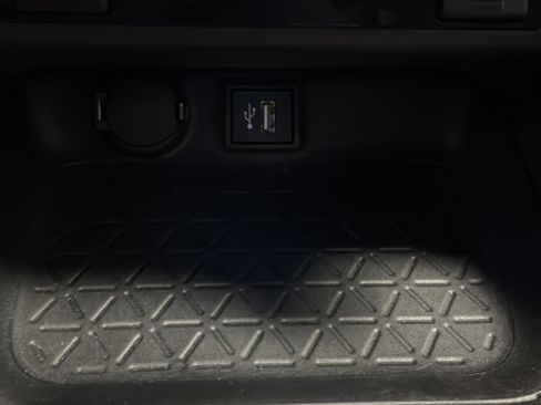 Used 2023 Toyota RAV4 XSE AWD/4WD image 33