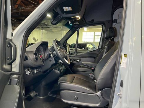 Used 2026 Mercedes-Benz Sprinter 2500 image 23