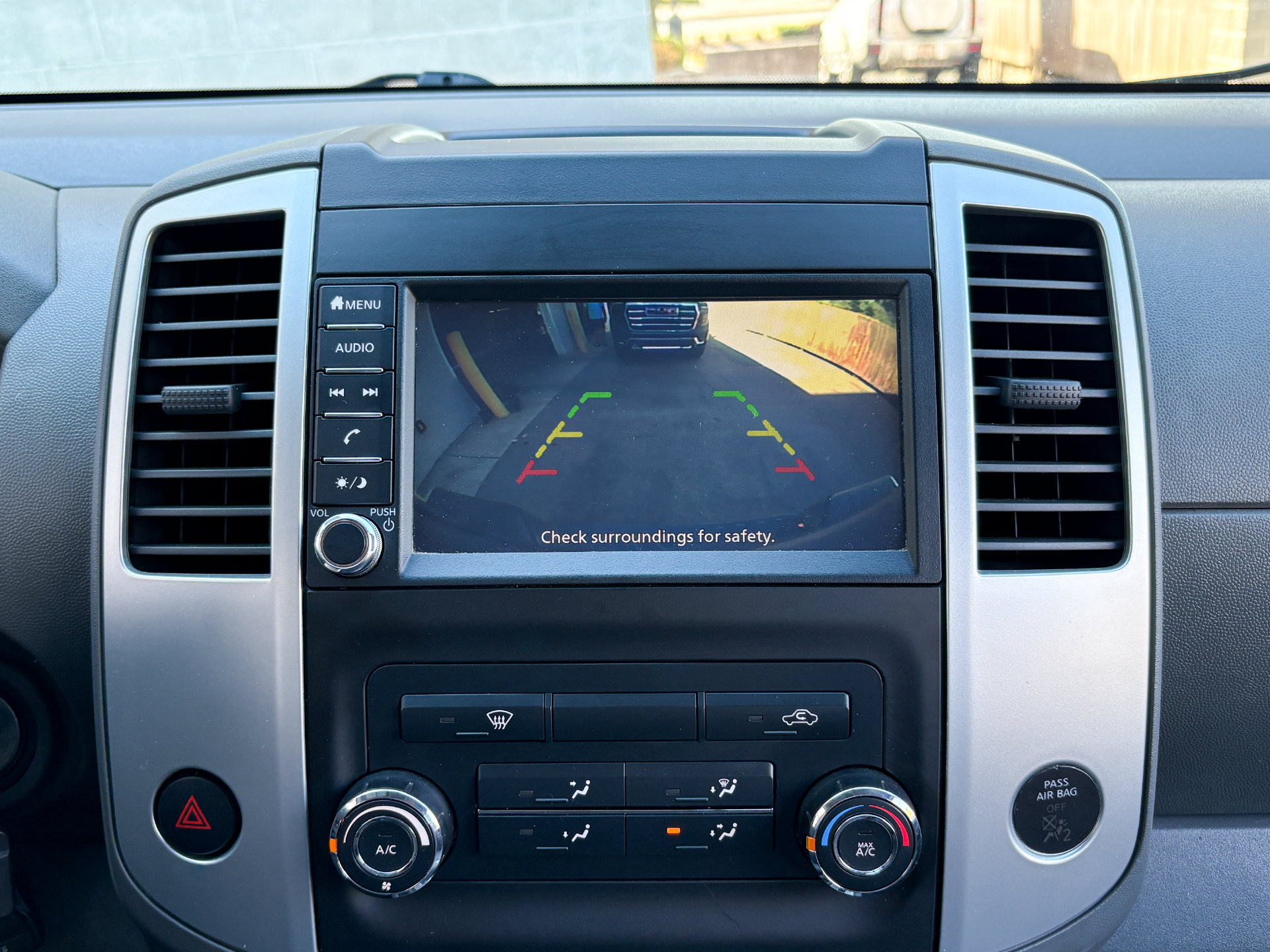 Used 2019 Nissan Frontier SV AWD/4WD image 17