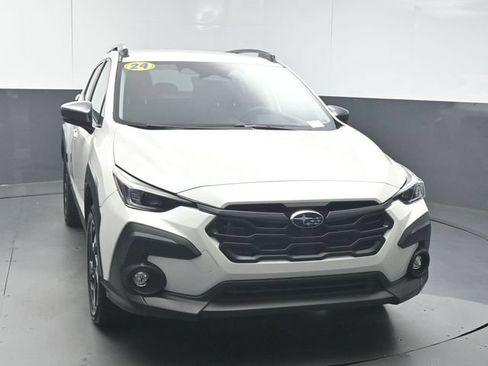 Used 2024 Subaru Crosstrek 2.5i Limited AWD/4WD image 3
