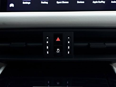 Used 2025 Porsche Cayenne GTS image 80