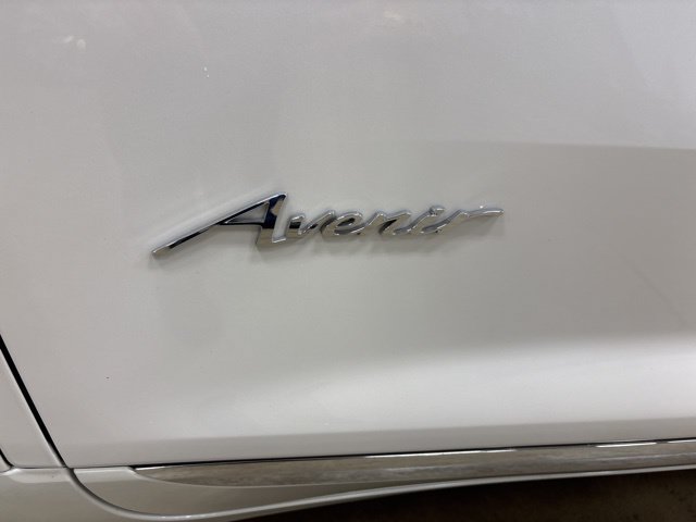 Used 2025 Buick Enclave Avenir w/ Super Cruise Package AWD/4WD image 13