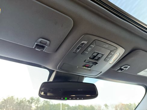 Used 2023 Toyota Sienna XLE image 25