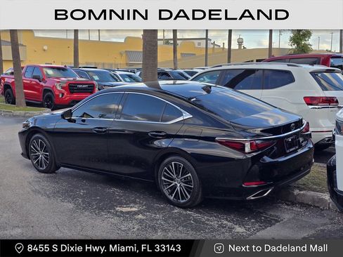 Used 2024 Lexus ES 350 w/ Premium Package image 3