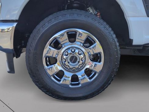 Used 2025 Ford F250 Lariat w/ Lariat Ultimate Package AWD/4WD image 9