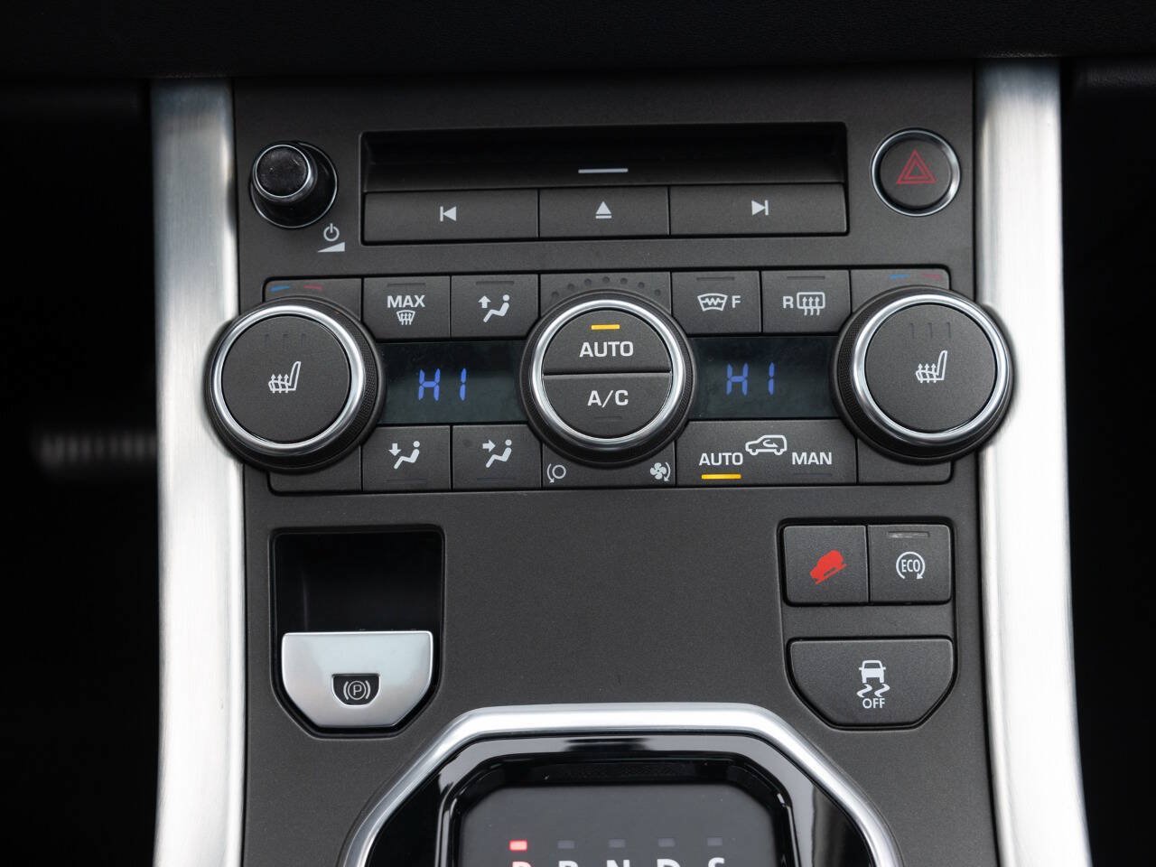 Used 2015 Land Rover Range Rover Evoque Pure Plus AWD/4WD image 36