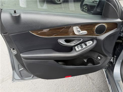 Used 2019 Mercedes-Benz C 300 Sedan image 15