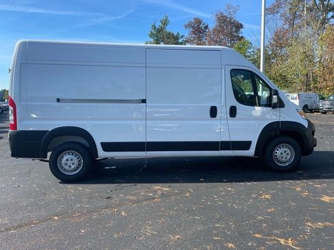 New 2024 RAM ProMaster 2500 w/ Cold Weather Group image 11