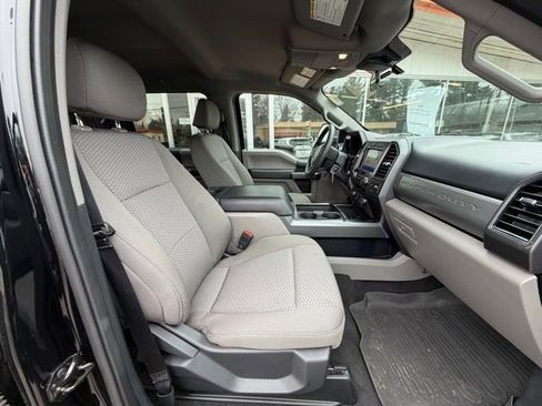 Used 2022 Ford F250 XLT w/ XLT Value Package image 11