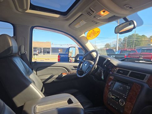 Used 2008 Chevrolet Silverado 3500 LTZ w/ Sun And Navigation Package image 23