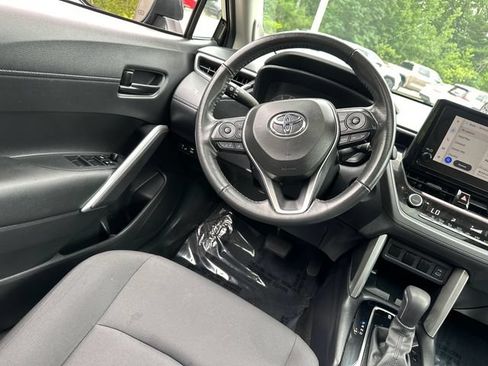 Used 2024 Toyota Corolla Cross LE w/ Moonroof Package AWD/4WD image 20
