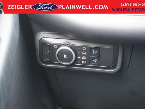Used 2025 Ford Explorer ST-Line w/ ST-Line Street Pack image 31