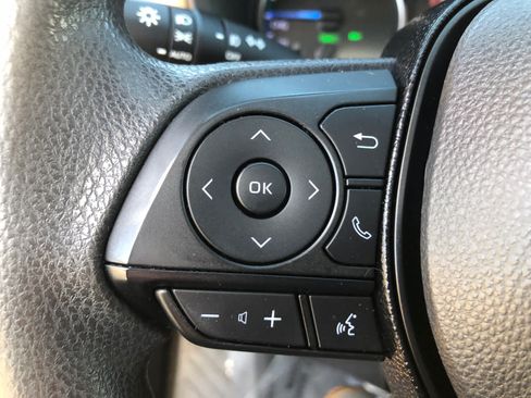 Used 2019 Toyota RAV4 XLE w/ Convenience Package AWD/4WD image 7