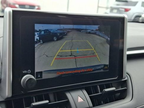 Used 2024 Toyota RAV4 LE AWD/4WD image 24