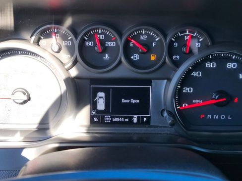 Used 2021 Chevrolet Silverado 1500 Custom Trail Boss image 30