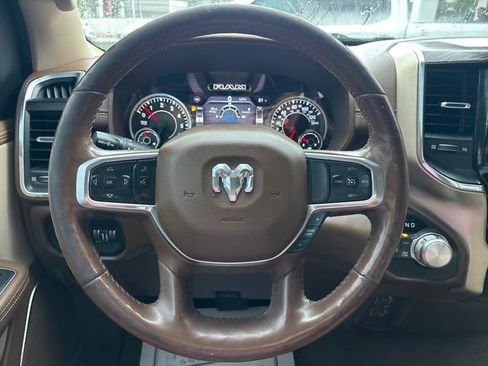 Used 2019 RAM 1500 Laramie AWD/4WD image 28