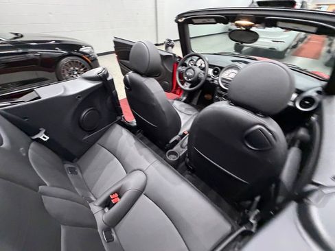 Used 2014 MINI Cooper Convertible FWD image 28