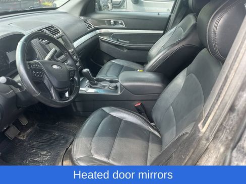Used 2017 Ford Explorer XLT w/ Equipment Group 202A AWD/4WD image 8
