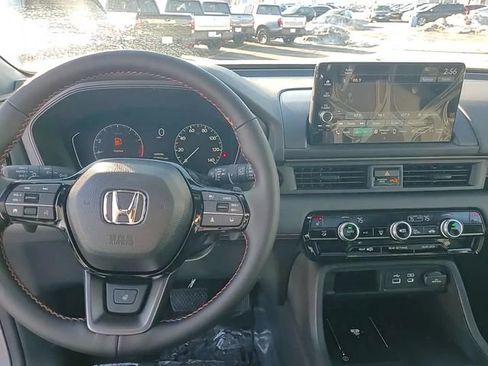 New 2025 Honda Pilot TrailSport image 19