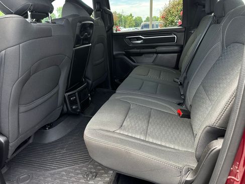 Used 2025 RAM 1500 Big Horn AWD/4WD image 16