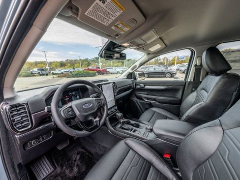 New 2025 Ford Ranger Lariat w/ FX4 Off-Road Package image 31