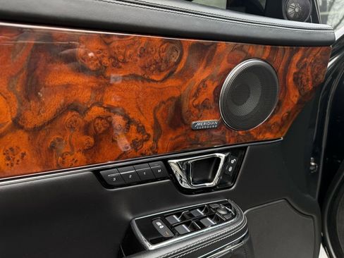 Used 2016 Jaguar XJ L Portfolio image 14