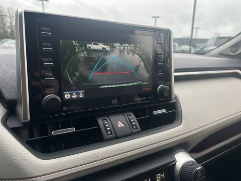 Used 2020 Toyota RAV4 Limited image 20