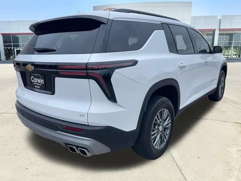 Used 2024 Chevrolet Traverse LT w/ LPO, Floor Liner Package FWD image 9