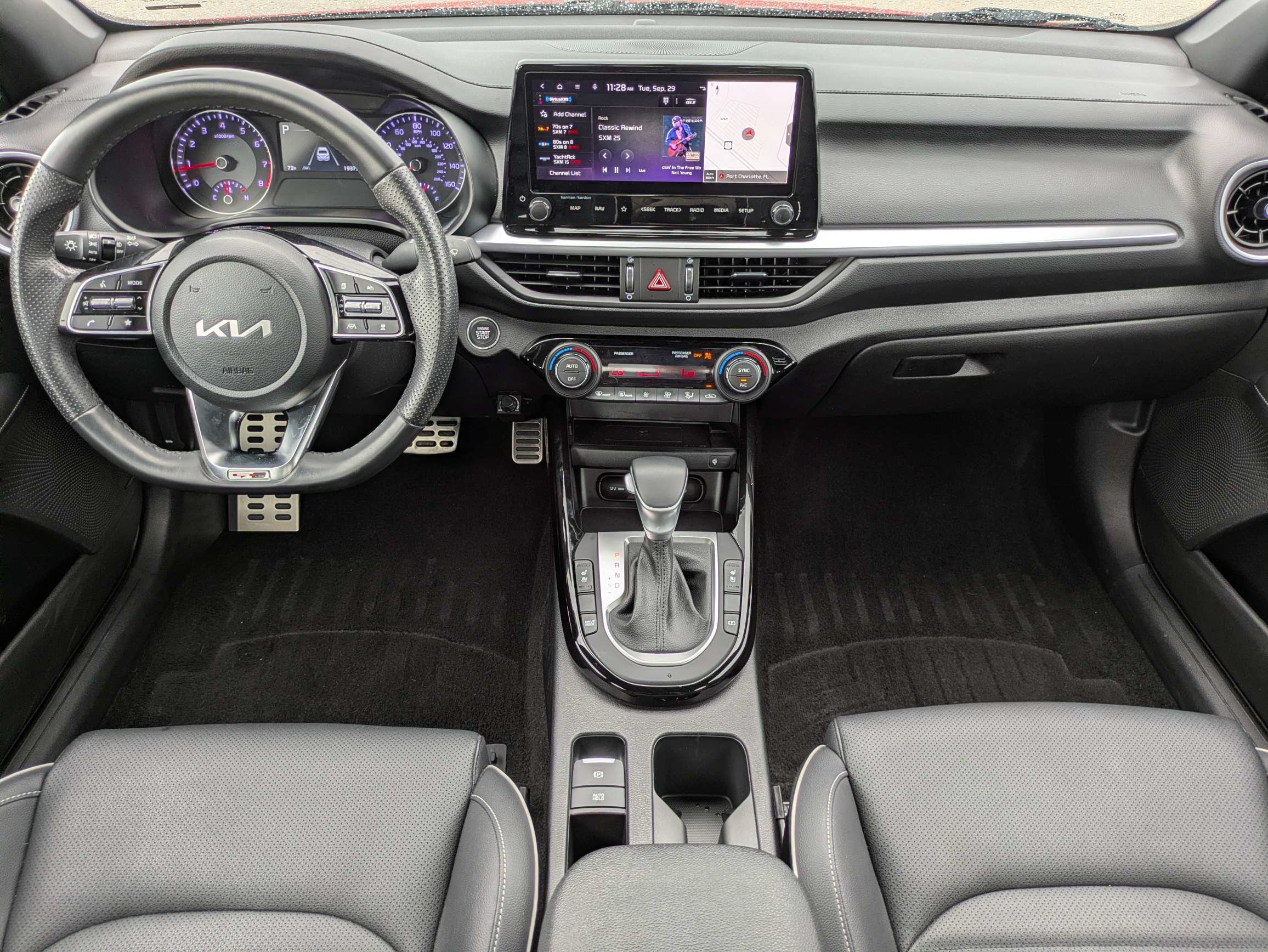 Used 2023 Kia Forte GT-Line w/ GT-Line Premium Package FWD image 14