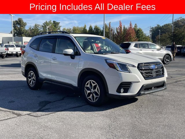 Used 2023 Subaru Forester Premium AWD/4WD image 7
