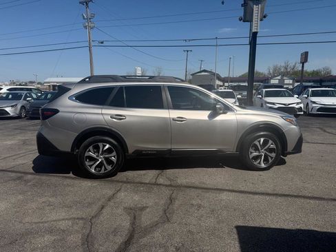 Used 2020 Subaru Outback Limited AWD/4WD image 5