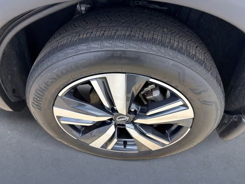 Used 2023 Nissan Rogue SL w/ SL Premium Package AWD/4WD image 21