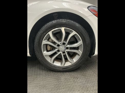 Used 2016 Mercedes-Benz C 300 4MATIC Sedan image 37