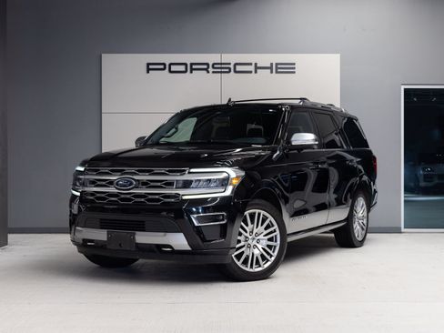Used 2023 Ford Expedition Platinum AWD/4WD image 1