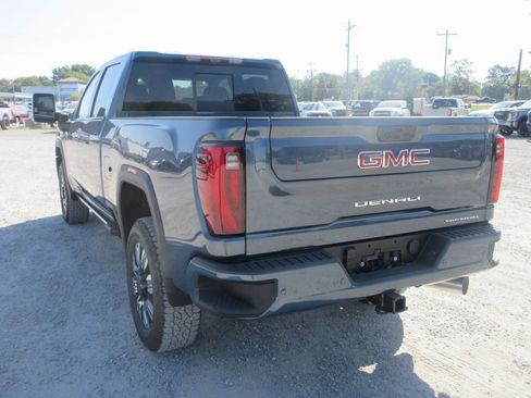 New 2026 GMC Sierra 2500 Denali w/ Denali Reserve Package image 9
