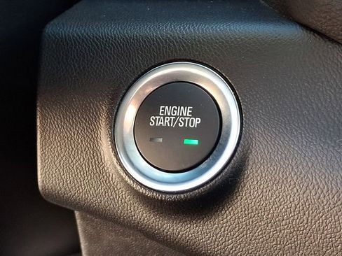 Used 2024 GMC Terrain SLT w/ Infotainment Package II image 27