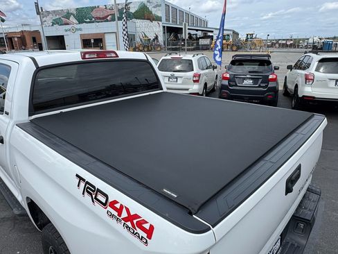 Used 2019 Toyota Tundra SR5 AWD/4WD image 9