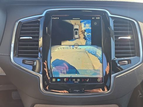 Used 2025 Volvo XC90 B6 Ultra w/ Protection Package Premier image 20