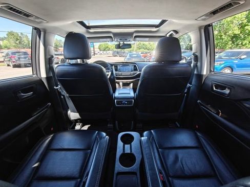 Used 2015 Toyota Highlander Limited AWD/4WD image 35