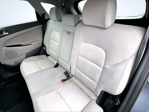 Used 2017 Hyundai Tucson SE image 13