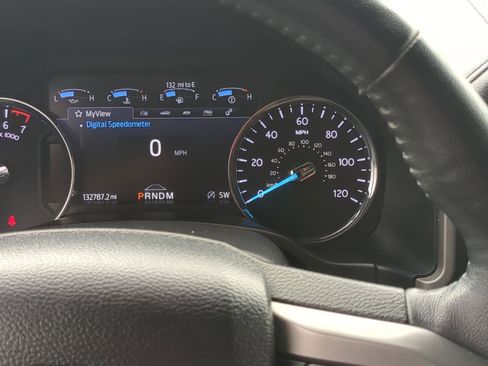 Used 2021 Ford Expedition XLT RWD image 14