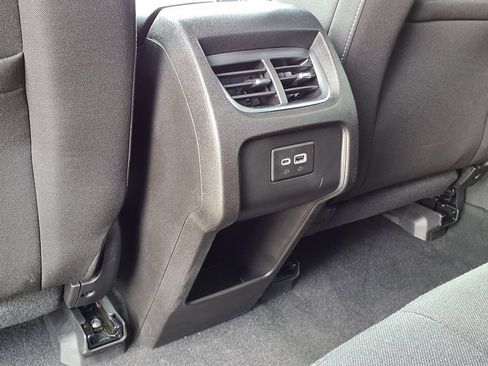 Used 2024 Chevrolet Blazer LT w/ Convenience Package FWD image 17