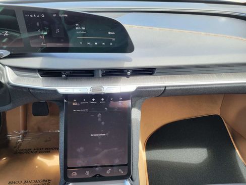 Used 2025 Lucid Air Touring AWD/4WD image 36