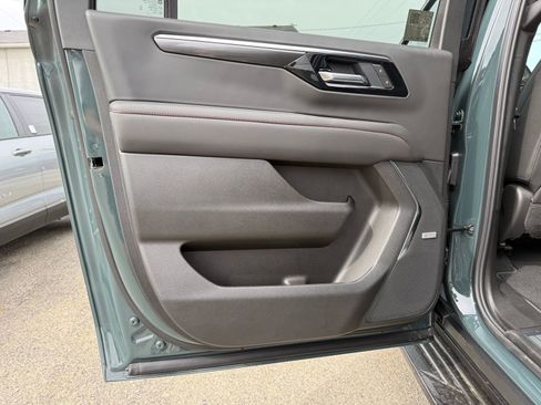 New 2026 Chevrolet Suburban RST AWD/4WD image 22