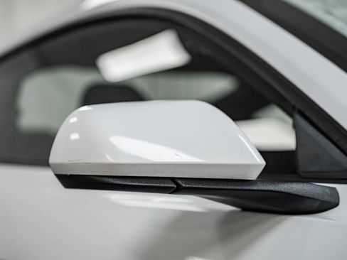 Used 2017 Ford Mustang Coupe image 10