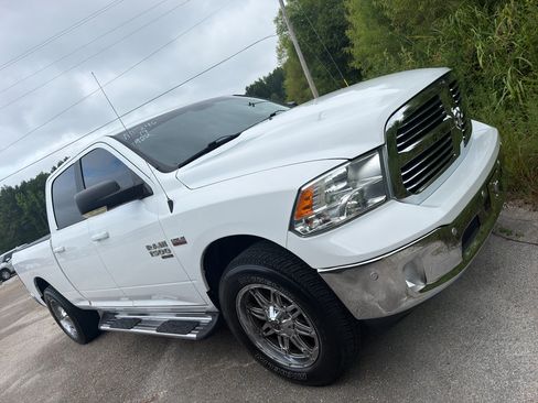 Used 2019 RAM 1500 Big Horn RWD image 3