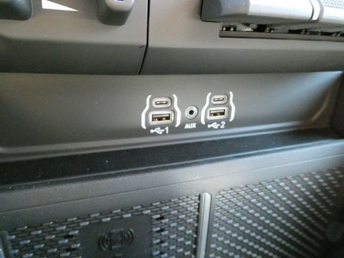 New 2026 RAM 1500 Big Horn AWD/4WD image 24