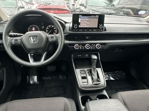 Used 2024 Honda CR-V LX image 17