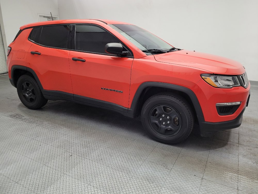 Used 2018 Jeep Compass Sport w/ Tech Group FWD image 11